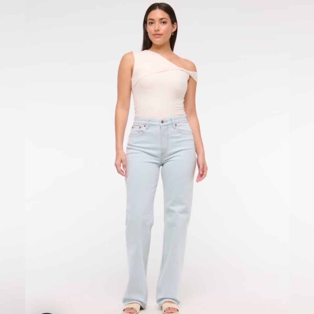 Abercrombie & Fitch Light Blue Curve Love High Rise 90s Relaxed Jean Size 22